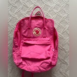 FJALLRAVEN KANKEN FLAMINGO PINK BACKPACK